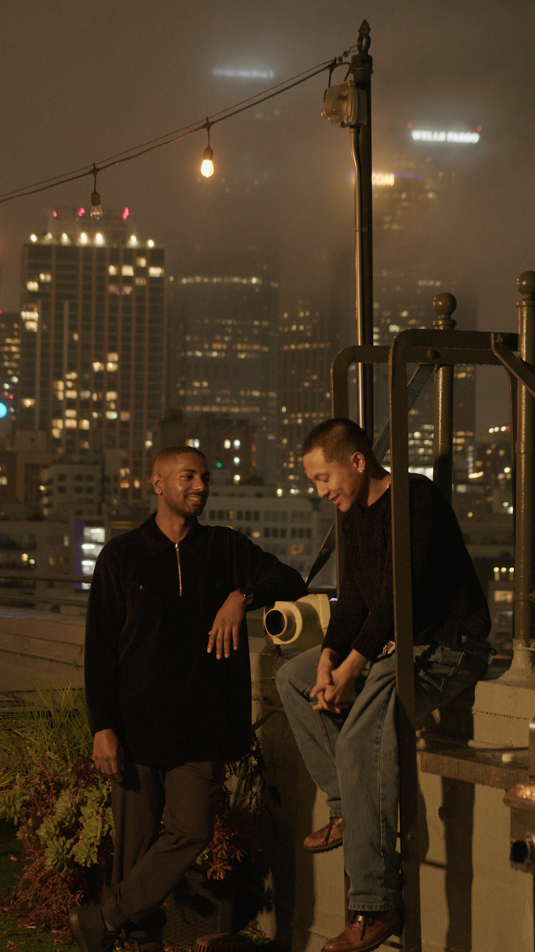 Behind the scenes — rooftop duo portrait